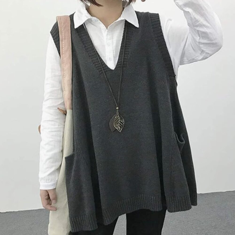 Sleeveless Sweater - Medium - Gray